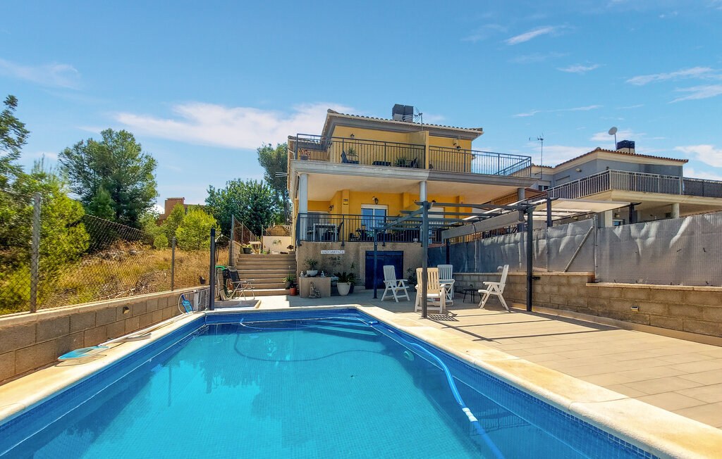 Maison 6 personnes à Turis - Photo 1