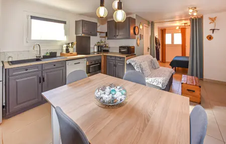 Maisonnette avec jacuzzi privé à Mazan : photo 3