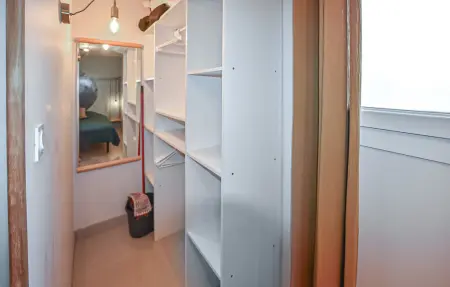 Maisonnette avec jacuzzi privé à Mazan : photo 12
