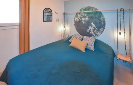 Maisonnette avec jacuzzi privé à Mazan : photo 13