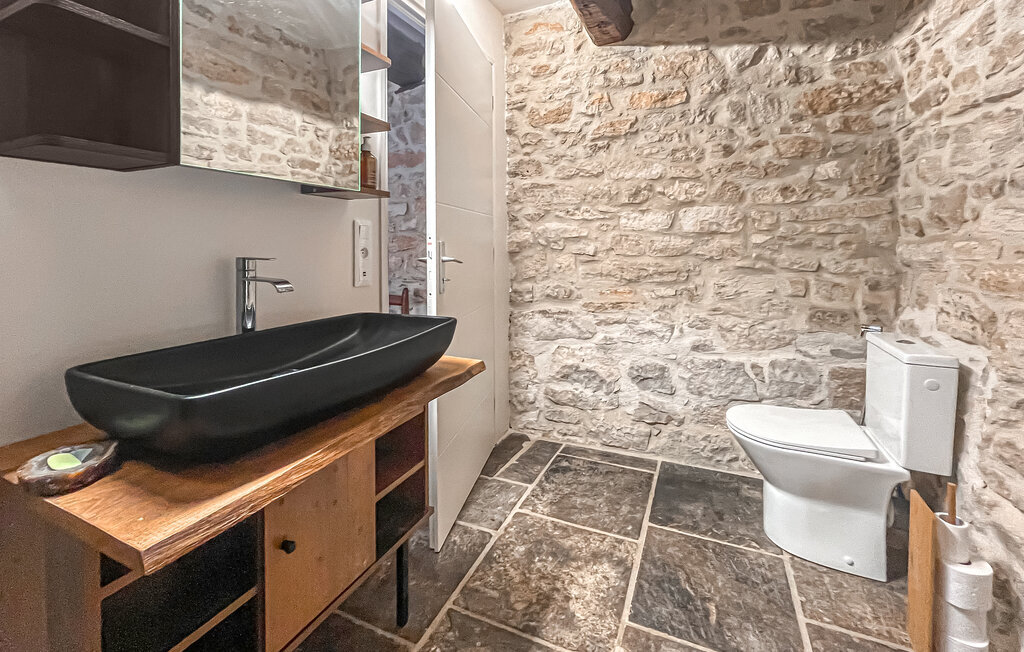 Maison du 18e siècle à Barjac, terrasse et terrain commun - Photo 23