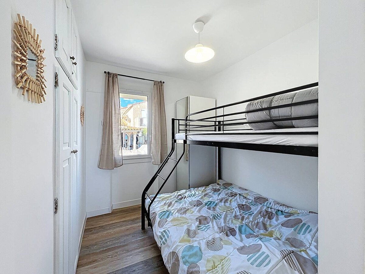 Appartement front de mer Saint-Cyr-sur-Mer, balcon baie - Photo 7