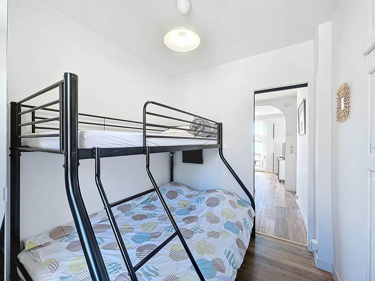 Appartement front de mer Saint-Cyr-sur-Mer, balcon baie - Photo 8