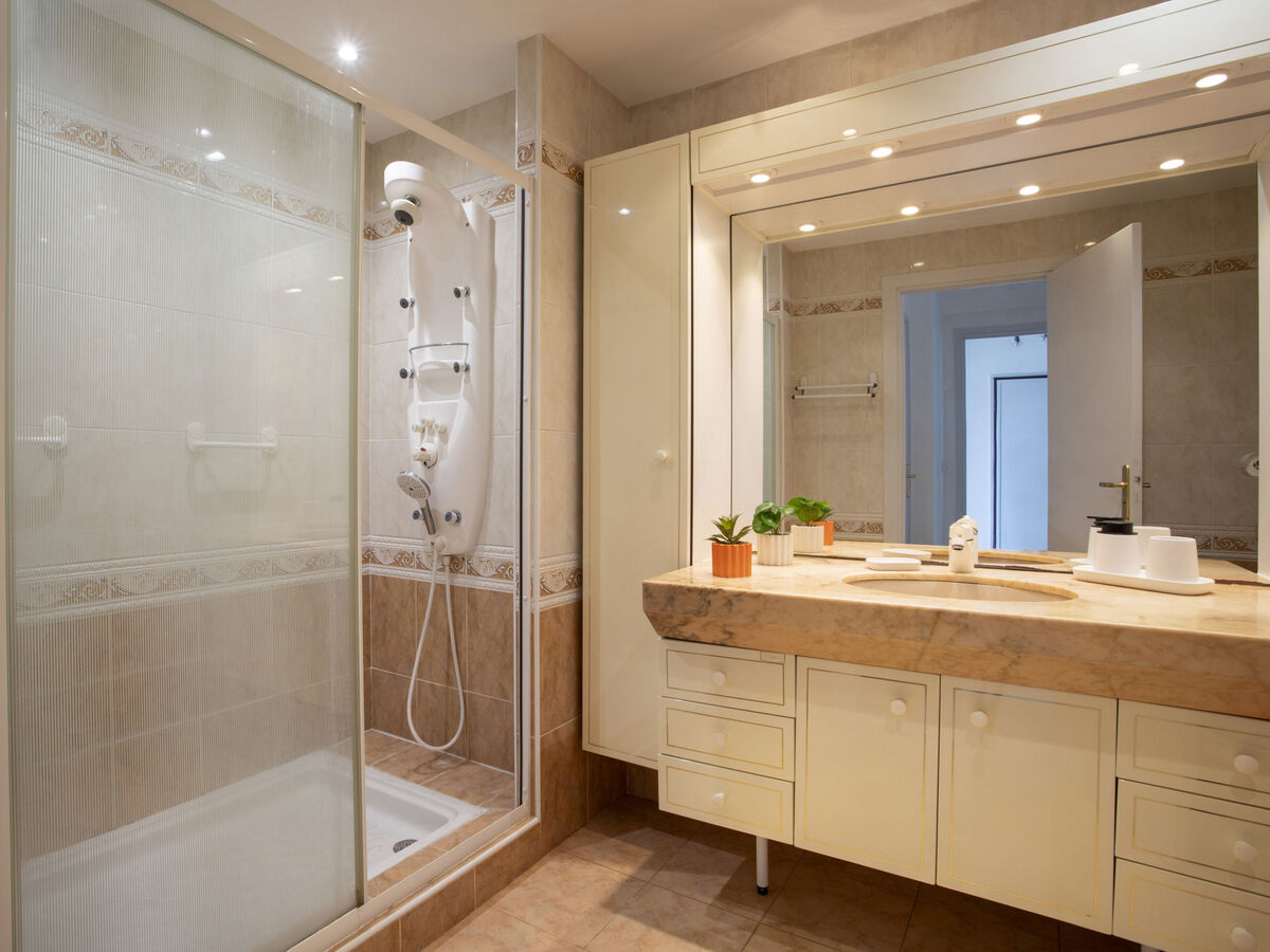 Appartement Azur Paradis à Cagnes-sur-Mer, vue mer - Photo 22