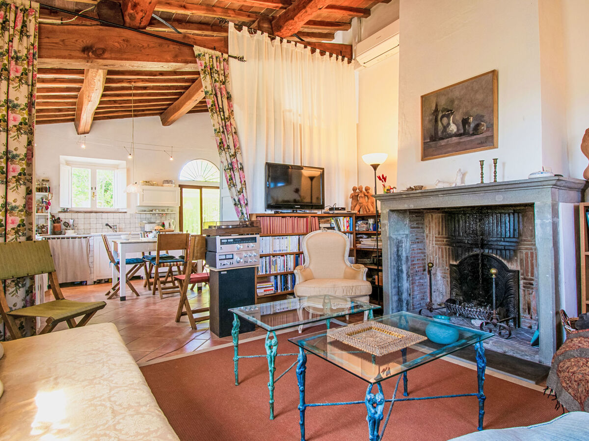 Villa Albertine, gîte 6 personnes avec piscine à Chianni - Photo 8