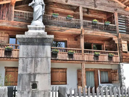 3 pièces rénové avec sauna, jacuzzi, 50m des télécabines : photo 21