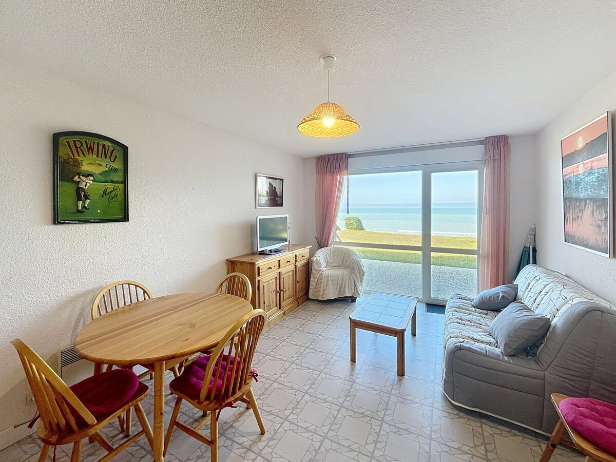 Appartement rez-de-chaussée vue mer à Jullouville - Photo 6