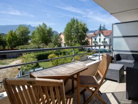 T3 avec terrasse et garage privatif à Aix-les-Bains : photo 2