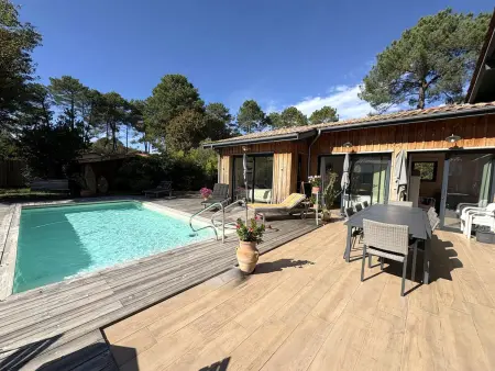 Villa 5 chambres, piscine chauffée et jardin de 873 m² : photo 2