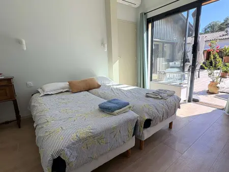 Villa 5 chambres, piscine chauffée et jardin de 873 m² : photo 14