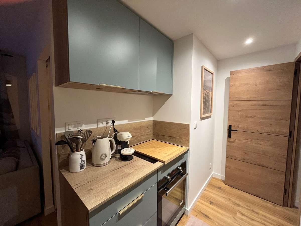 Appartement rénové au centre des Deux Alpes, vue montagne - Photo 2