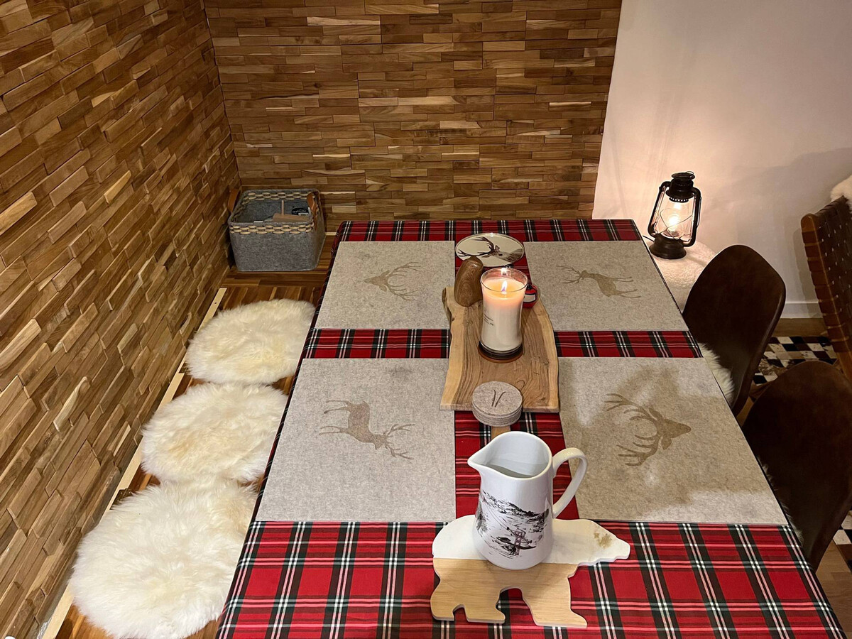 Appartement rénové au centre des Deux Alpes, vue montagne - Photo 3