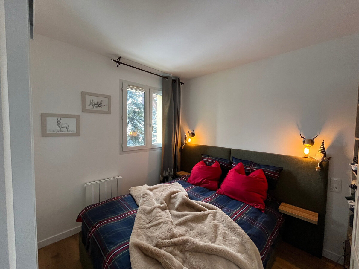 Appartement rénové au centre des Deux Alpes, vue montagne - Photo 5