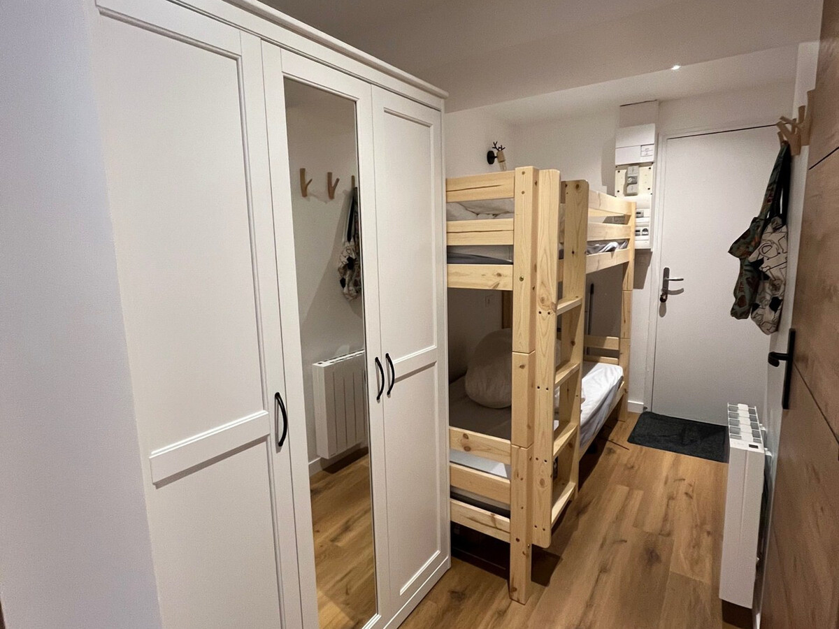 Appartement rénové au centre des Deux Alpes, vue montagne - Photo 6