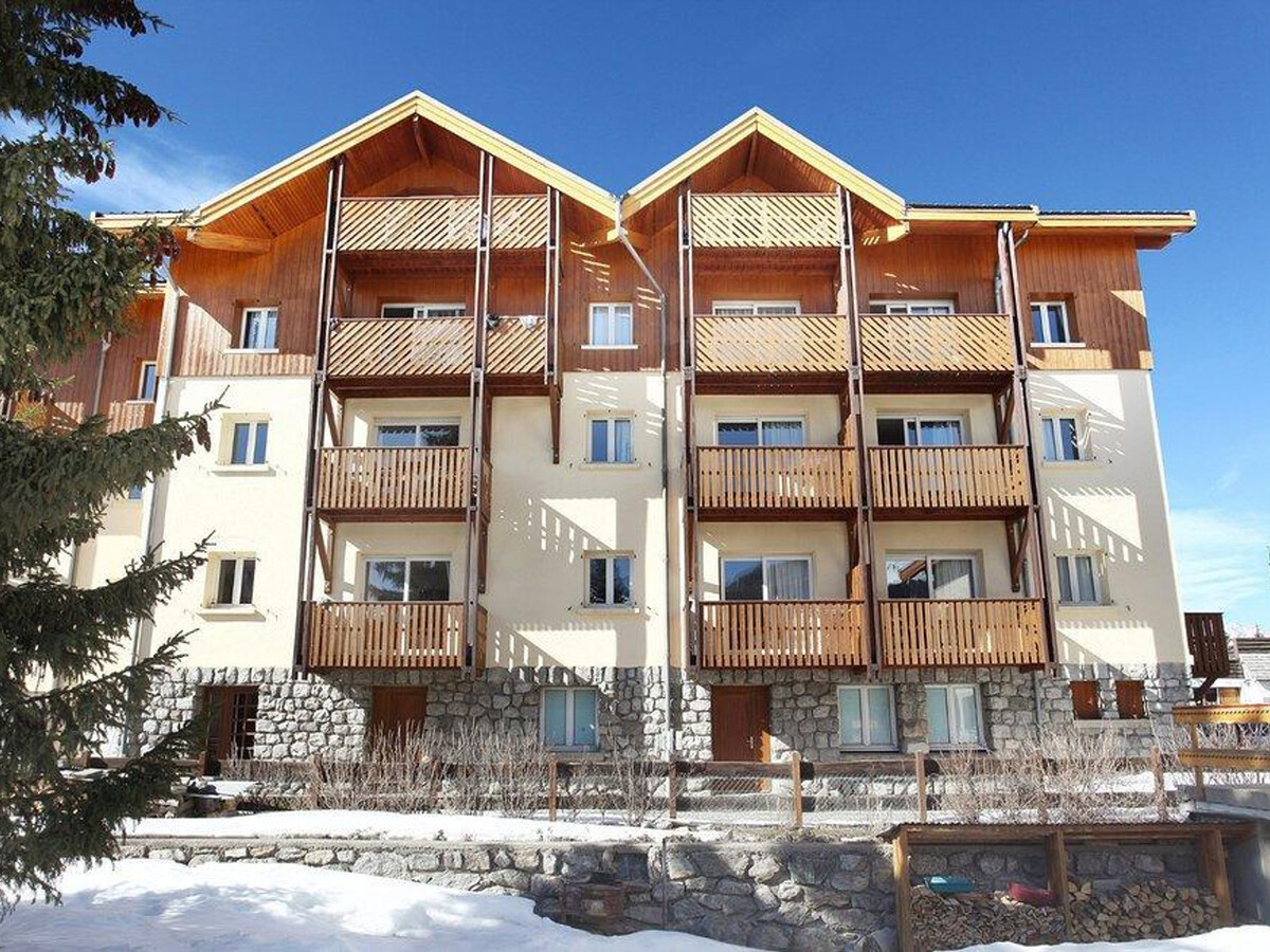 Appartement rénové au centre des Deux Alpes, vue montagne - Photo 15