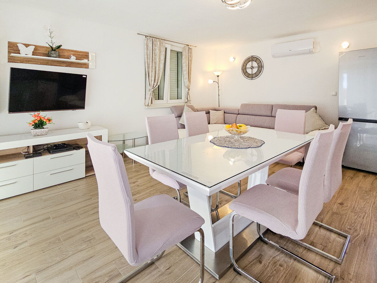 Vinovac – Maison 6 pers. avec piscine privée près de Marina - Photo 6