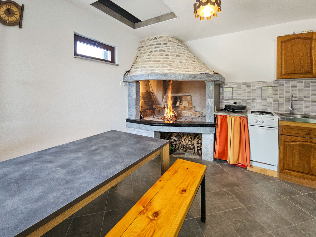 Vinovac – Maison 6 pers. avec piscine privée près de Marina - Photo 9
