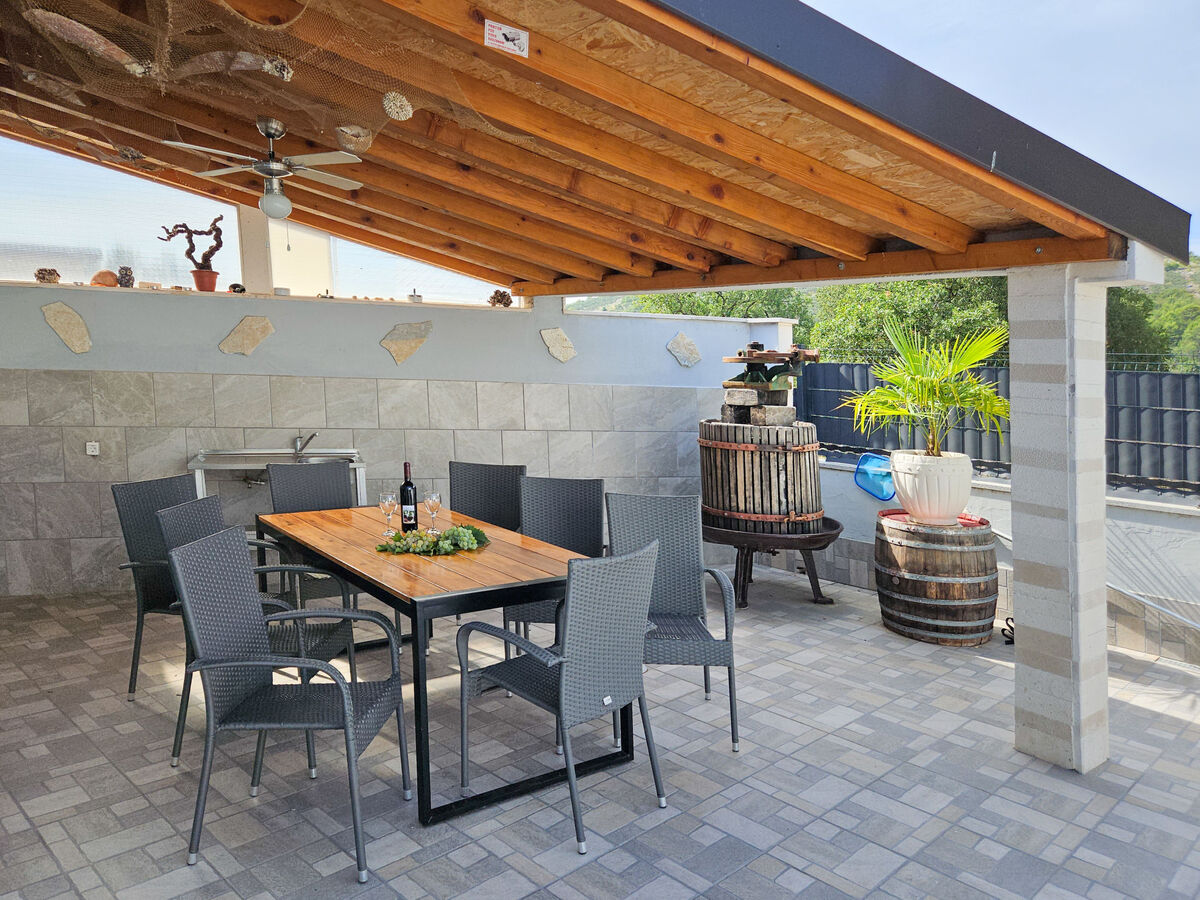 Vinovac – Maison 6 pers. avec piscine privée près de Marina - Photo 10