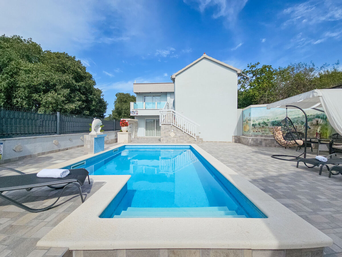 Vinovac – Maison 6 pers. avec piscine privée près de Marina - Photo 15
