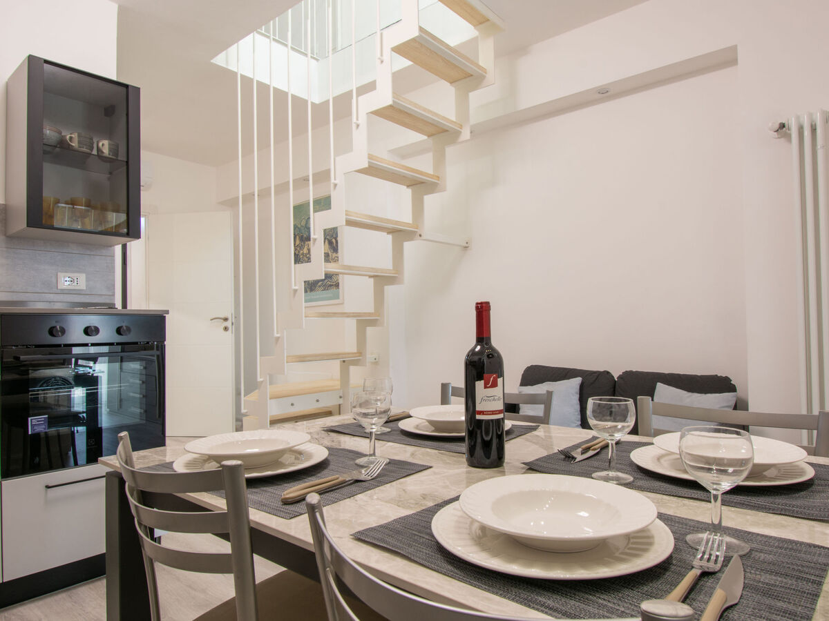 Acquamarina, appartement 80 m² rénové 2025 à Viareggio - Photo 2