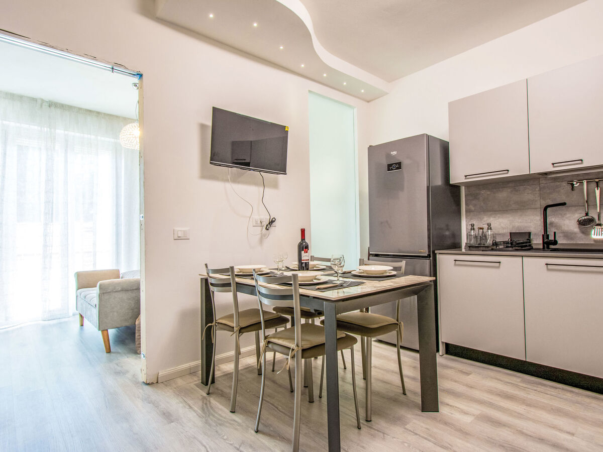 Acquamarina, appartement 80 m² rénové 2025 à Viareggio - Photo 11