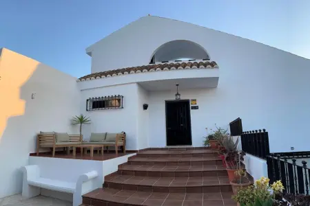 Location villa à Roquetas de Mar, Agréable Studio Maison face à la plage