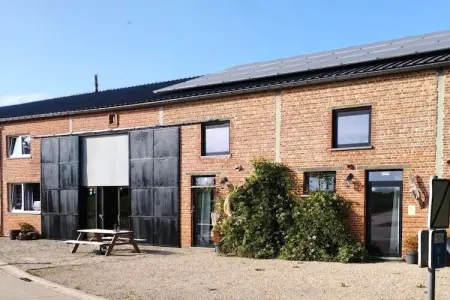 Location maison à Heers, Ferme avec jardin et terrasse couverte