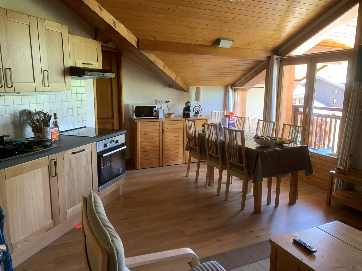 Appartement 6 pers., 3 chambres sous pente, balcon vue montagnes - Photo 2