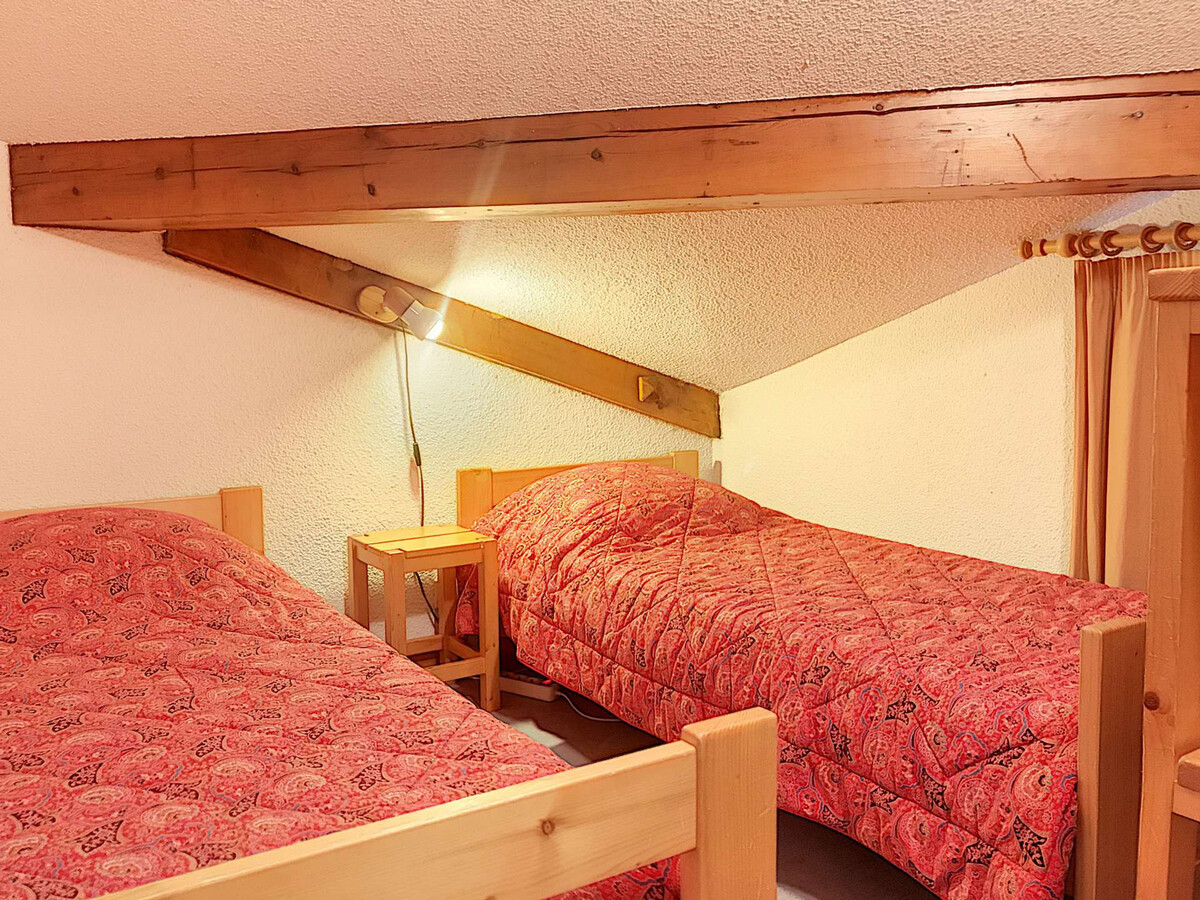 Appartement 6 pers., 3 chambres sous pente, balcon vue montagnes - Photo 6