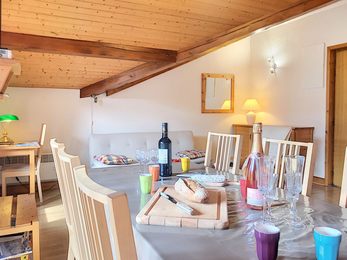 Appartement 6 pers., 3 chambres sous pente, balcon vue montagnes - Photo 9