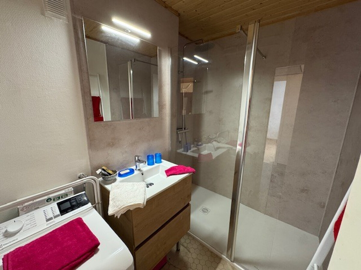 Appartement 6 pers. à Villeneuve, balcon et parking - Photo 4