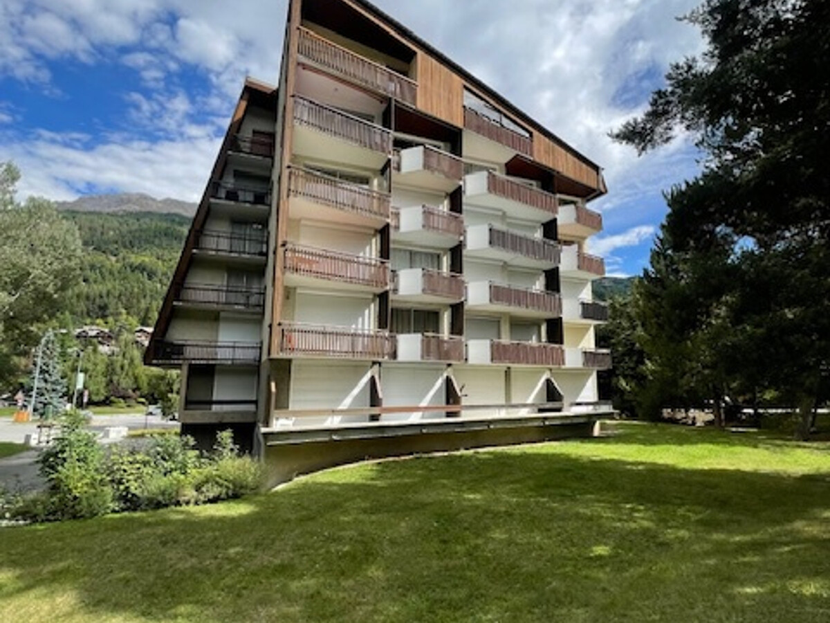 Appartement 6 pers. à Villeneuve, balcon et parking - Photo 12