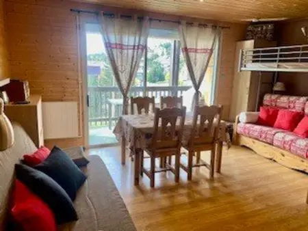 Location appartement à Bolquère, Studio rénové 3* au pied des pistes de Pyrénées 2000 avec terrasse et cuisine équipée