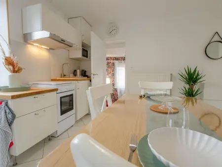 Charmante maison rénovée, terrasse, parking, animaux admis - Photo 7