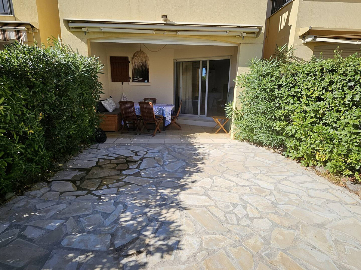 T2 aux Issambres, piscine et climatisation neuve - Photo 9