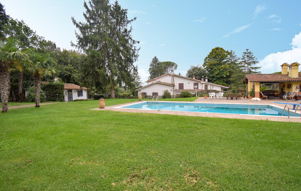 Maison 5 personnes à Sutri - Photo 1
