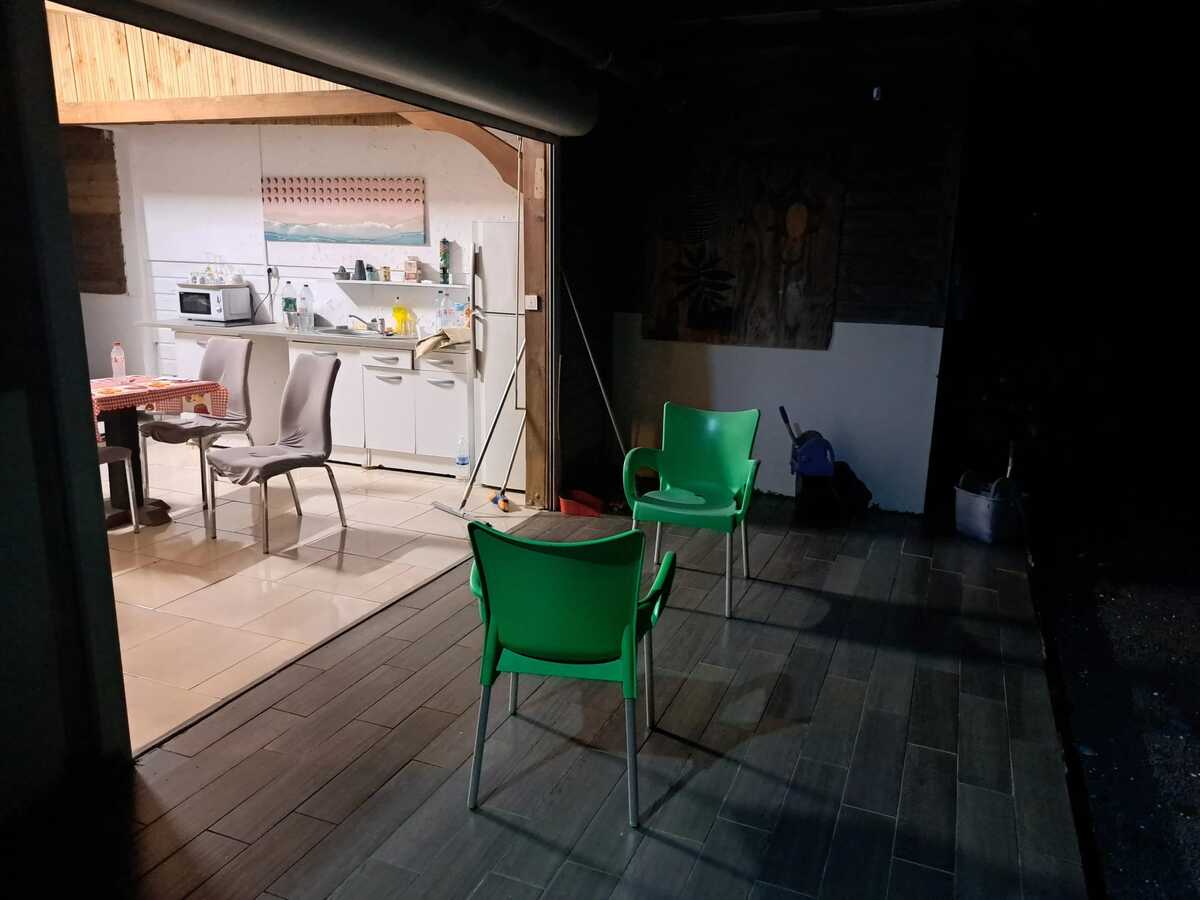Bungalow 4 pers. à Sainte-Anne, jardin clôturé et terrasse - Photo 2