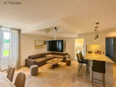 Maison de Charme avec Piscine Privée, Salle de Fitness et Sauna - Photo 7