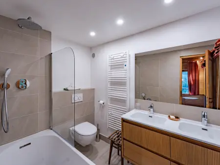 Chalet 7 chambres avec conciergerie 5* aux Allues : photo 12