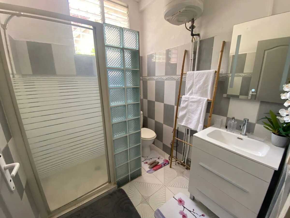 Appartement 3 chambres à Schoelcher, piscine toute l'année - Photo 14