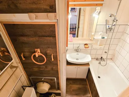Appartement authentique au cœur des Menuires avec wifi et parking : photo 6