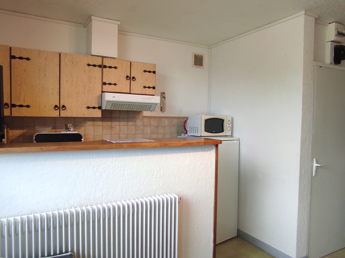 Studio 25m² dernier étage, vue Plomb du Cantal à Super Besse - Photo 6