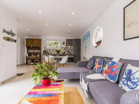 Charmante maison avec jardin près de la plage, Gite 2 personnes à Saint Jean de la Rivière - Photo 1