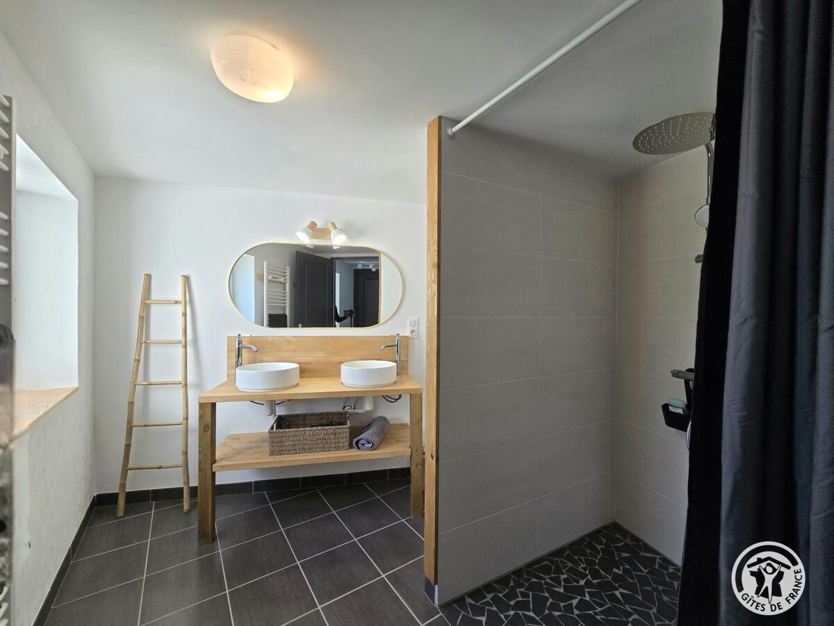 Gîte 11 pers. avec terrain clos et équipements de loisirs - Photo 11