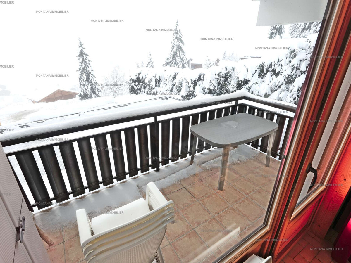 2 pièces vue panoramique montagne + parking privé - Photo 11