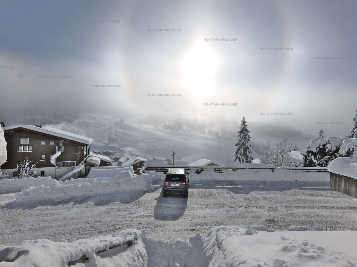 2 pièces vue panoramique montagne + parking privé - Photo 12