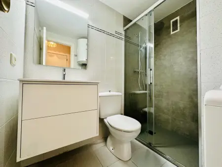 Appartement avec terrasse privée face au port de Roses : photo 11