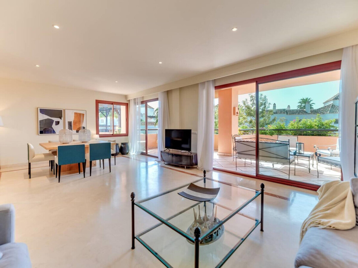 Penthouse duplex Marbella, 4 ch, terrasses vue mer - Photo 3