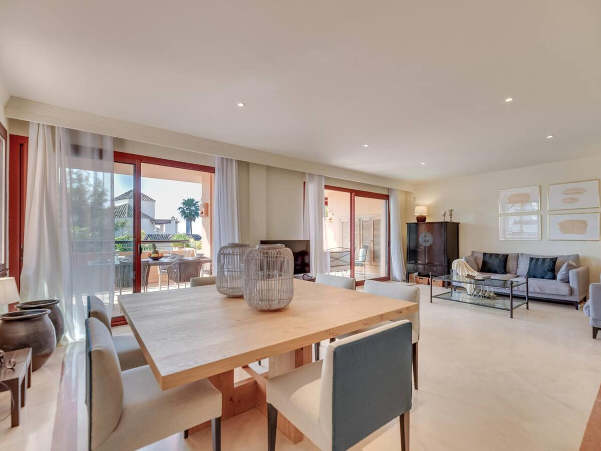 Penthouse duplex Marbella, 4 ch, terrasses vue mer - Photo 4