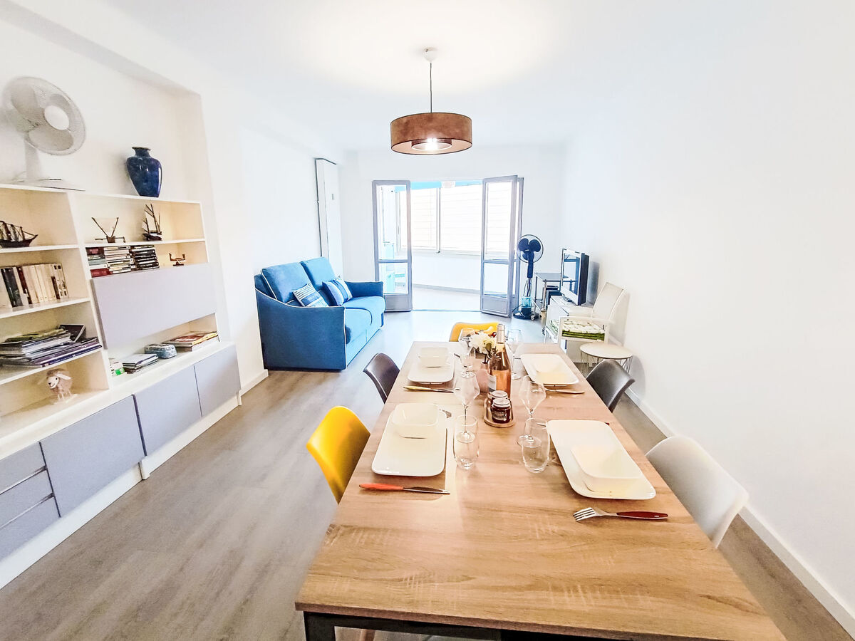 Le Victor Hugo – Appartement 85 m² rénové, centre Saint-Raphaël - Photo 1